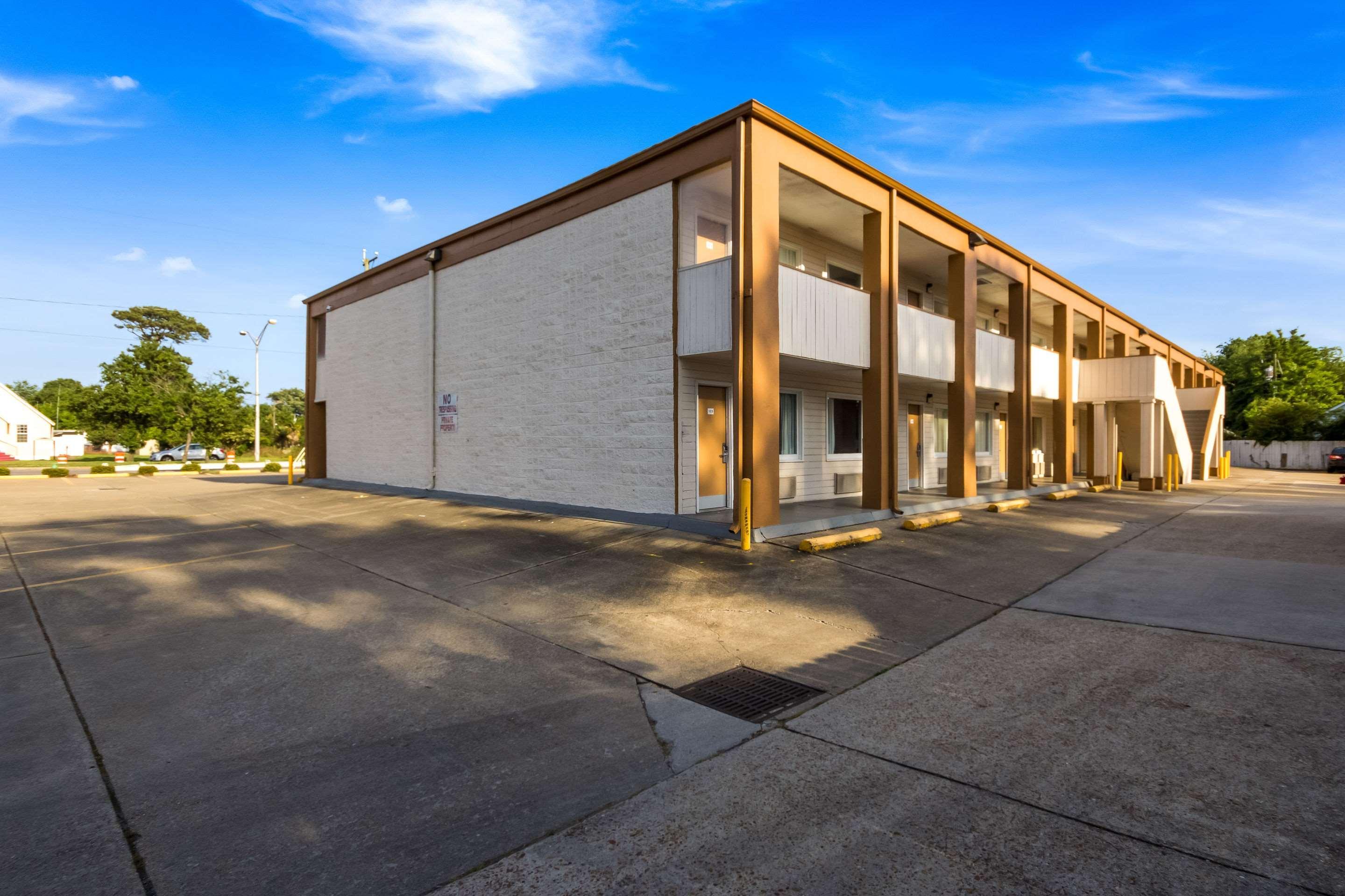 Econo Lodge Little Creek Norfolk Buitenkant foto