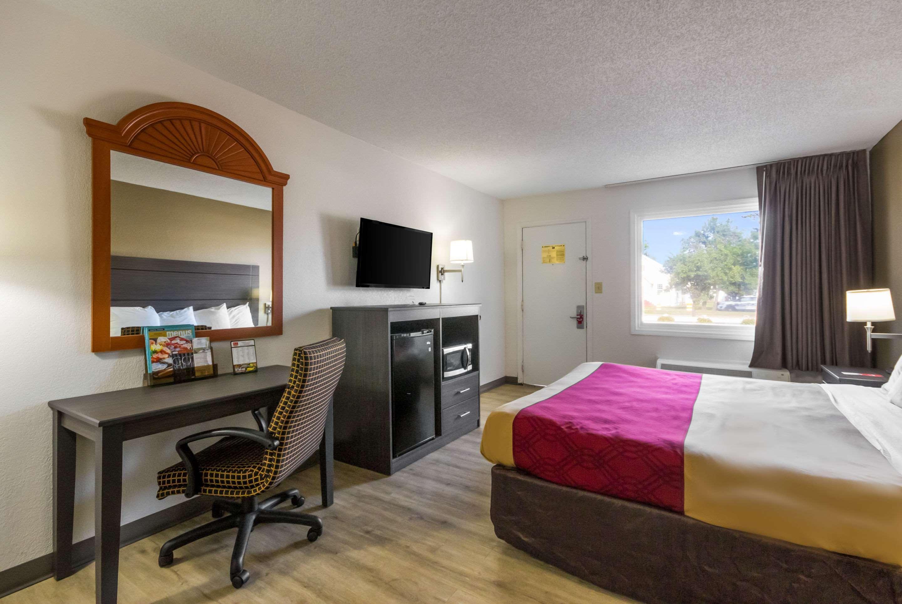 Econo Lodge Little Creek Norfolk Buitenkant foto